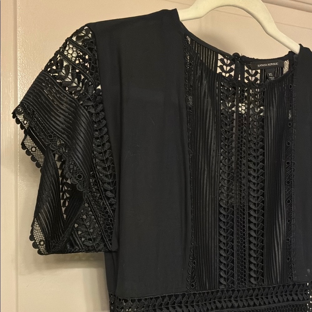 NWOT Banana Republic Black Tiered Maxi Dress Size XS - Picture 2 of 10
